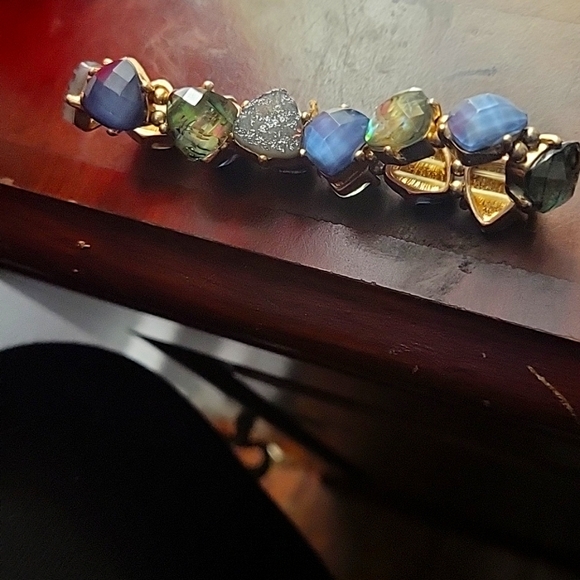 Womens Bracelet different types of stones - Picture 5 of 9